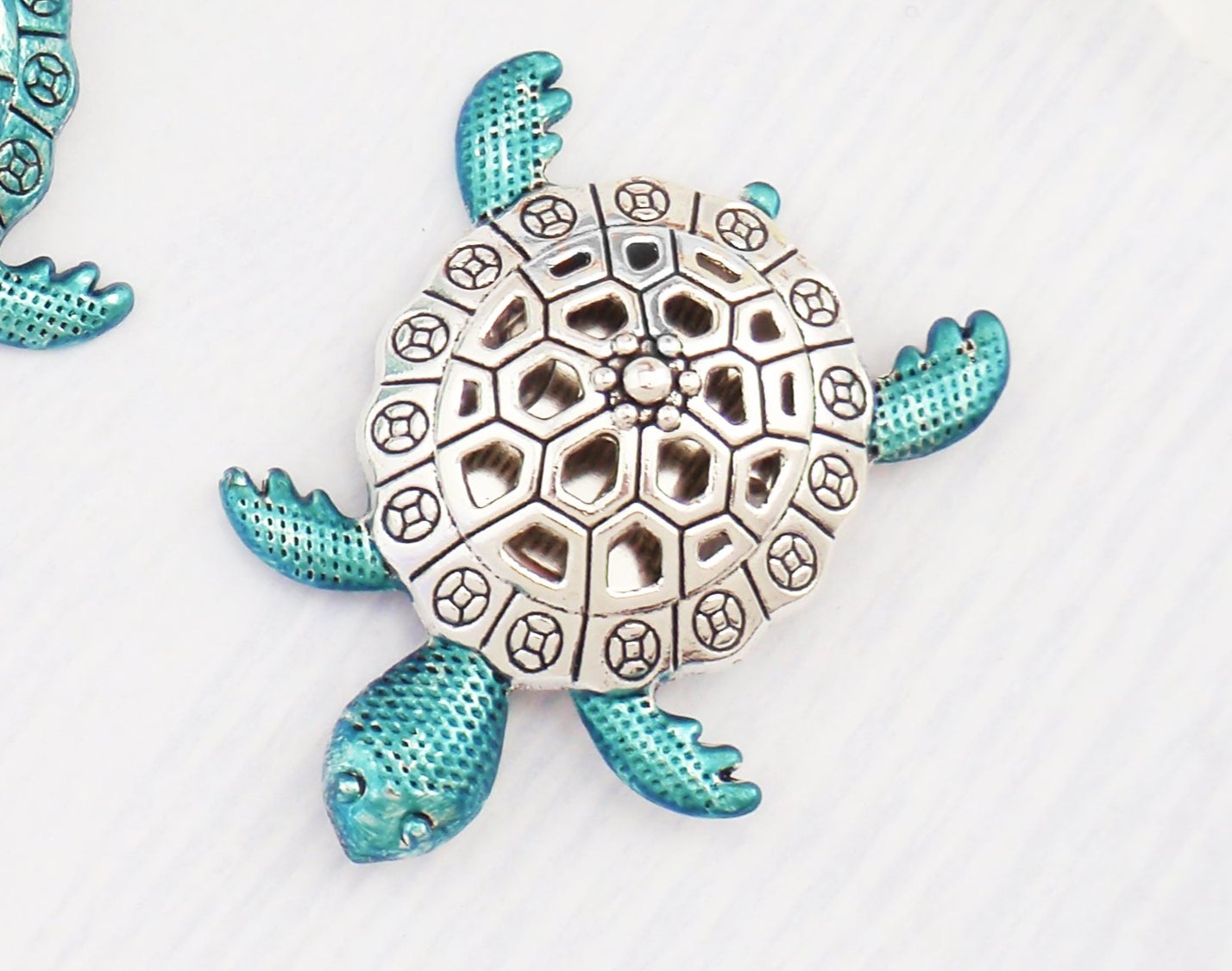 Turtle brooch. Choose silver or teal turquoise, Silver turtle jewelry. Turtle pin. Turtle broach. Antiqued silver tortoise brooch.